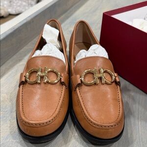 Women’s Tan Salvatore Ferragamo Rolo Sella/Vicu 10